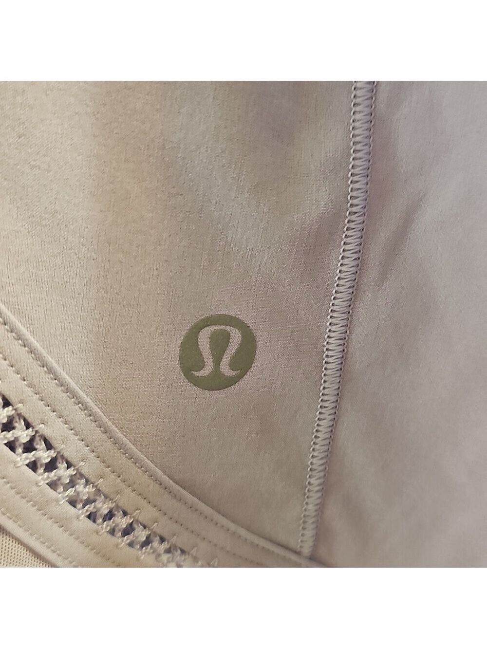 225. NWT Lululemon Hotty Hot Shorts - Picture 4 of 6